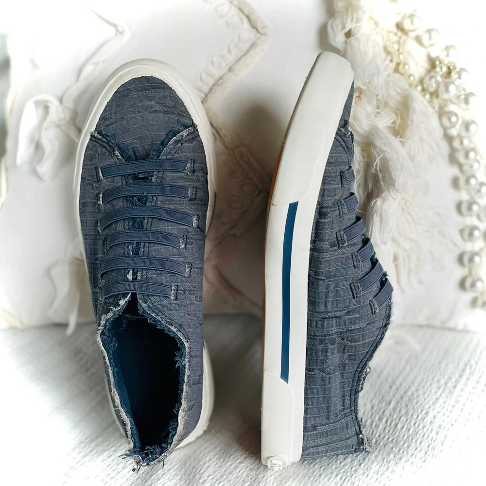 SOLD✨ROCKET DOG | 8.5 | Woodward Fringe Chambray Denim Cotton Slip-On Sneaker
